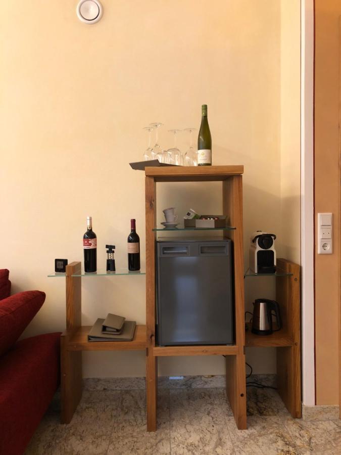 Gaestehaus Alte Glaserei นอยชตัดท์ อัน แดร์ ไวน์ชตราเซอ ภายนอก รูปภาพ